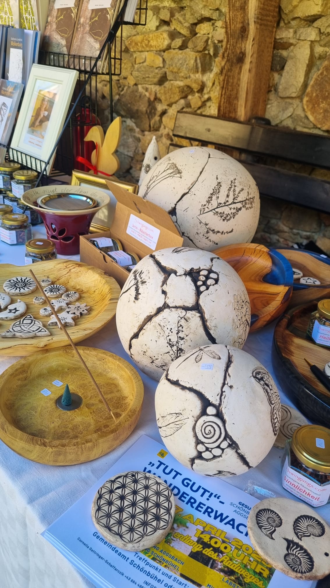 VERKAUFT Deko-Tonkugel mittel